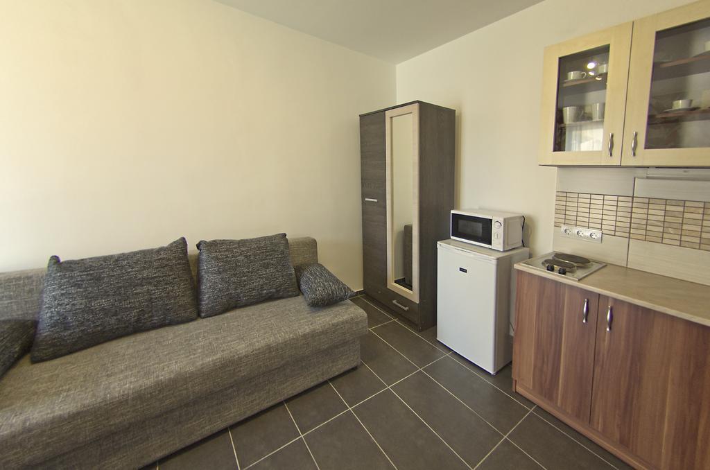 Luca Apartman โชพรอน ห้อง รูปภาพ