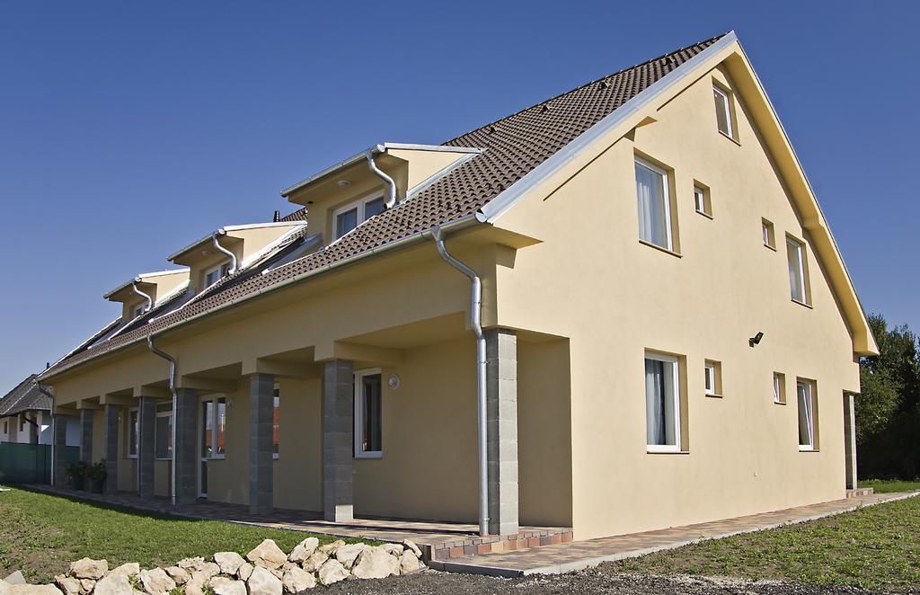 Luca Apartman โชพรอน ภายนอก รูปภาพ